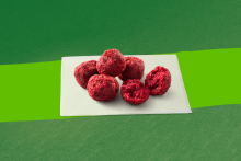 8 kg balení falafelu z červené řepy značky Garden Gourmet