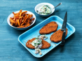 krupavy-garden-gourmetr-veggie-rizek-se-sladkymi-bramborovymi-hranolky-a-cizrnovymi-tzatziki-2 