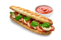 Caprese gratinované panini s tomatovým dipem